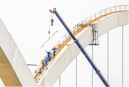 刚架拱桥搭建使用钢丝绳